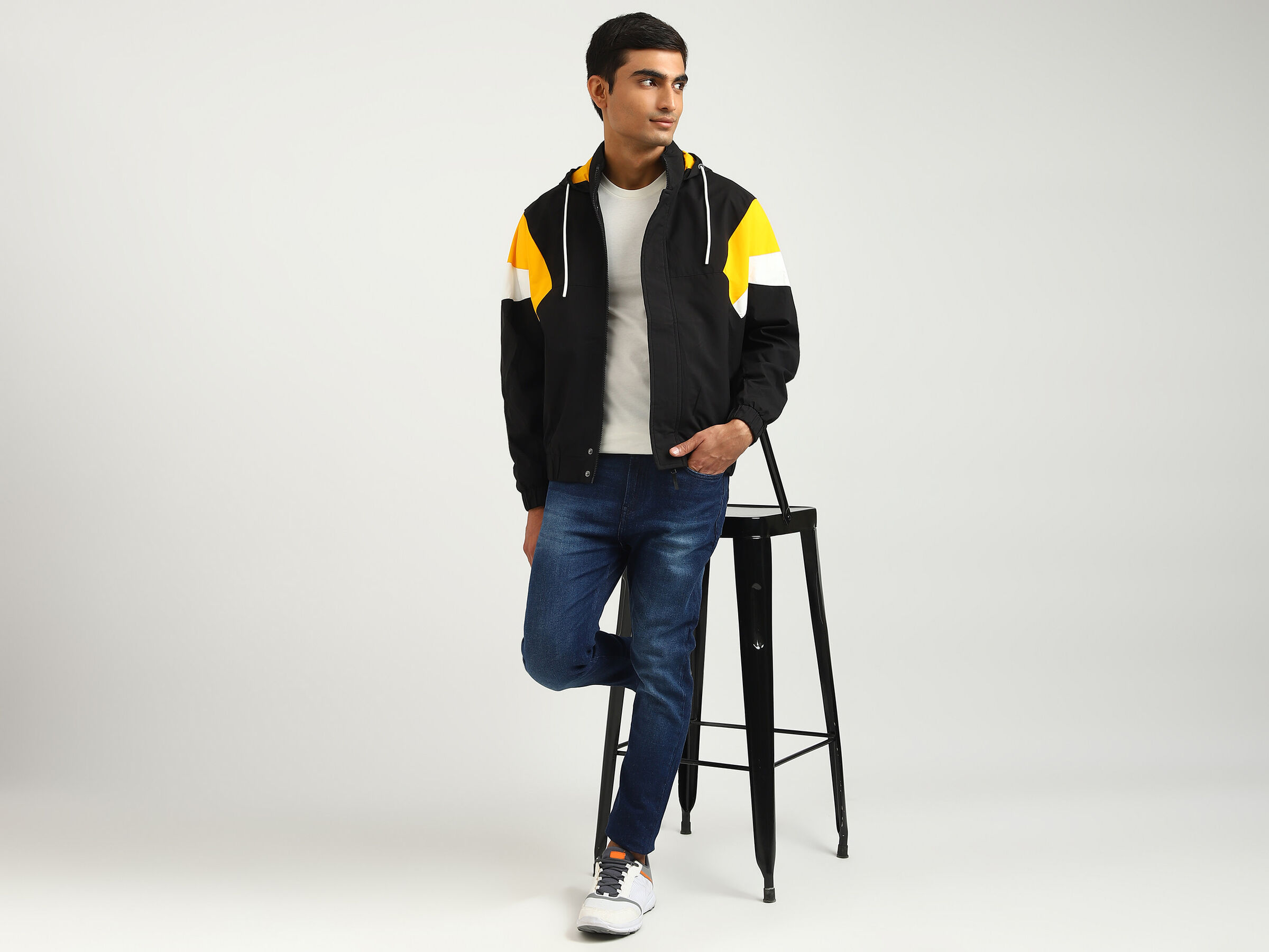 RAGLAN SLEEVE COLOR BLOCK JACKET image number 4