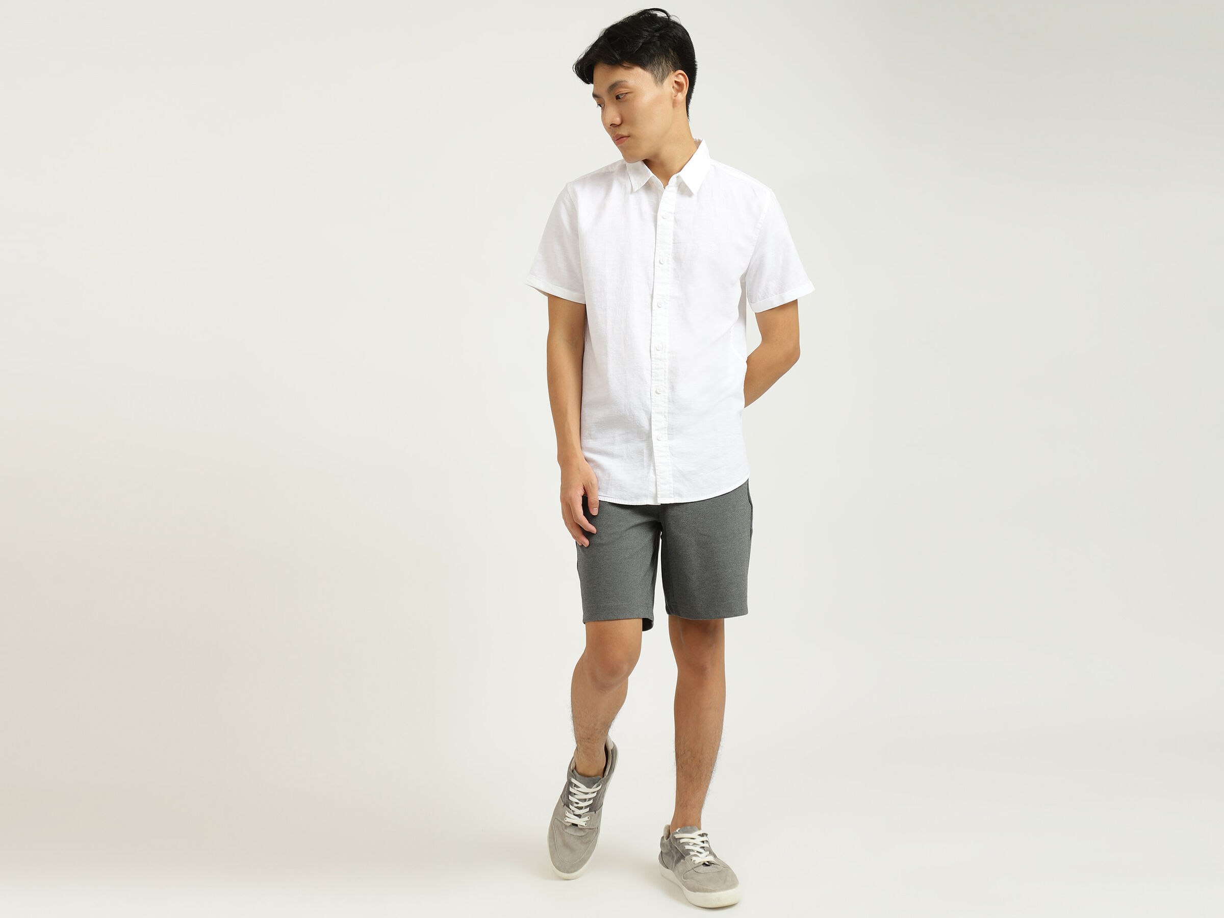 Half Sleeve Linen Regular Collar Shirt image number 3