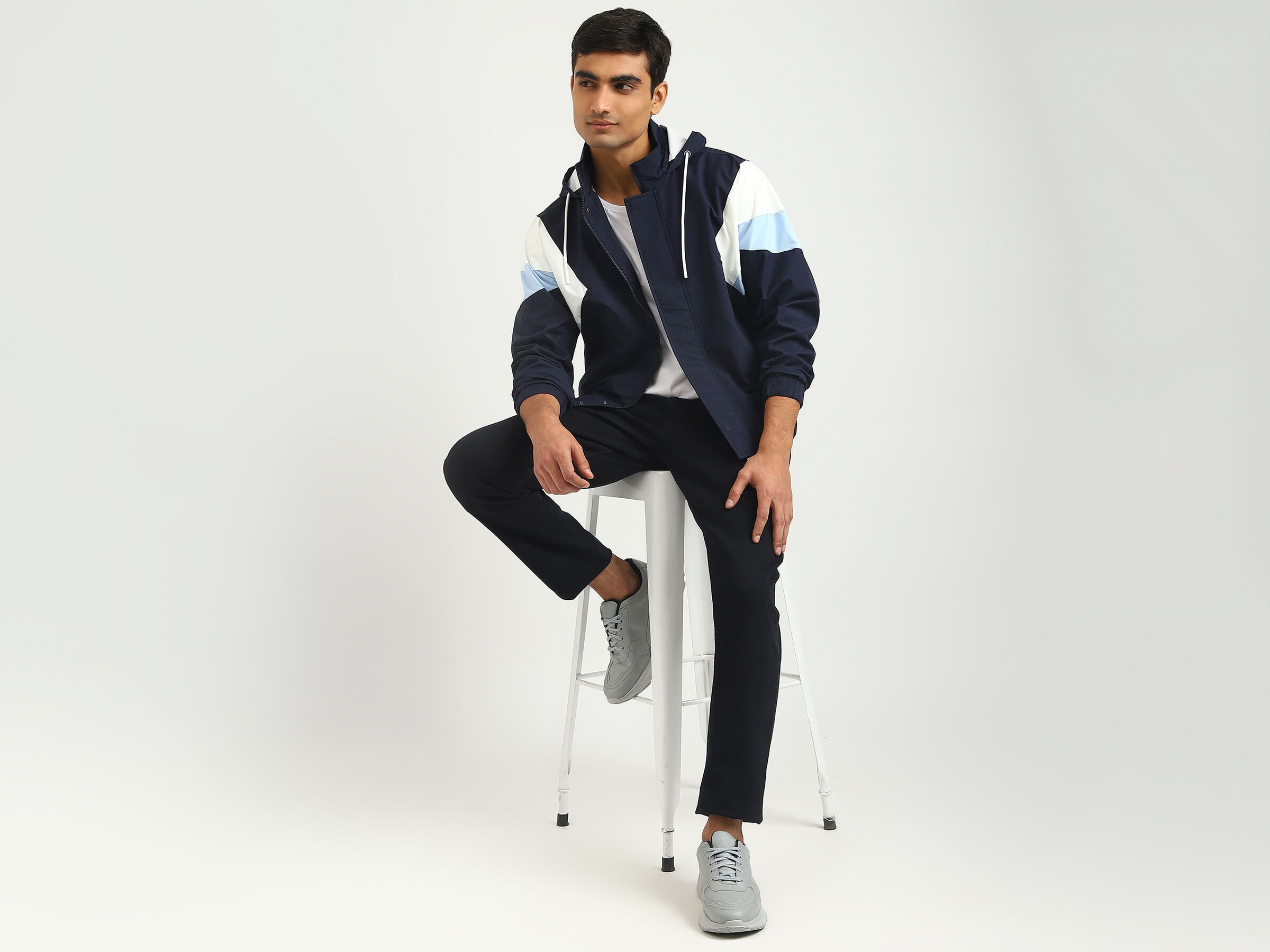 RAGLAN SLEEVE COLOR BLOCK JACKET image number 4