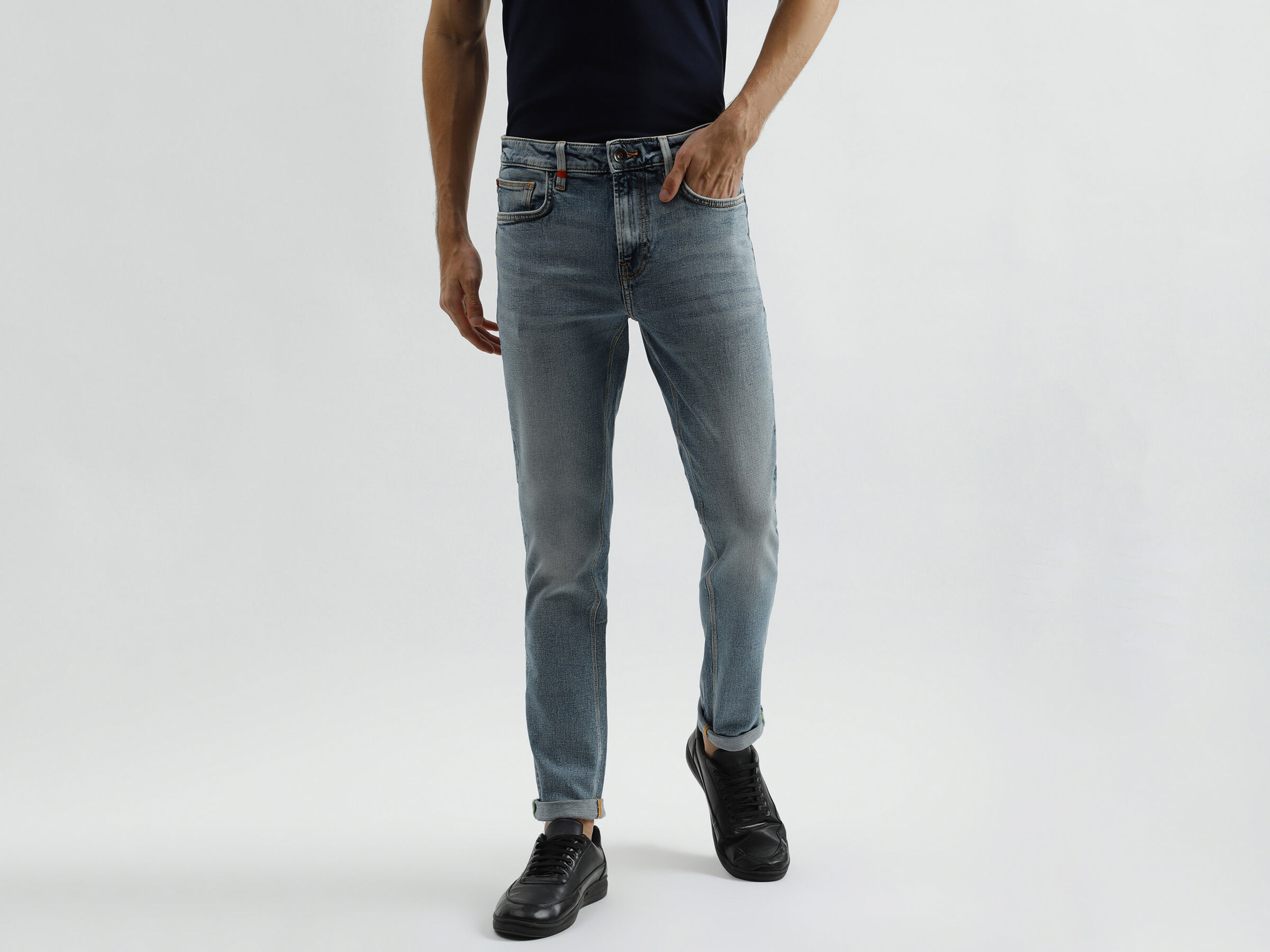 Skinny Fit Lt Blue Jeans image number 0