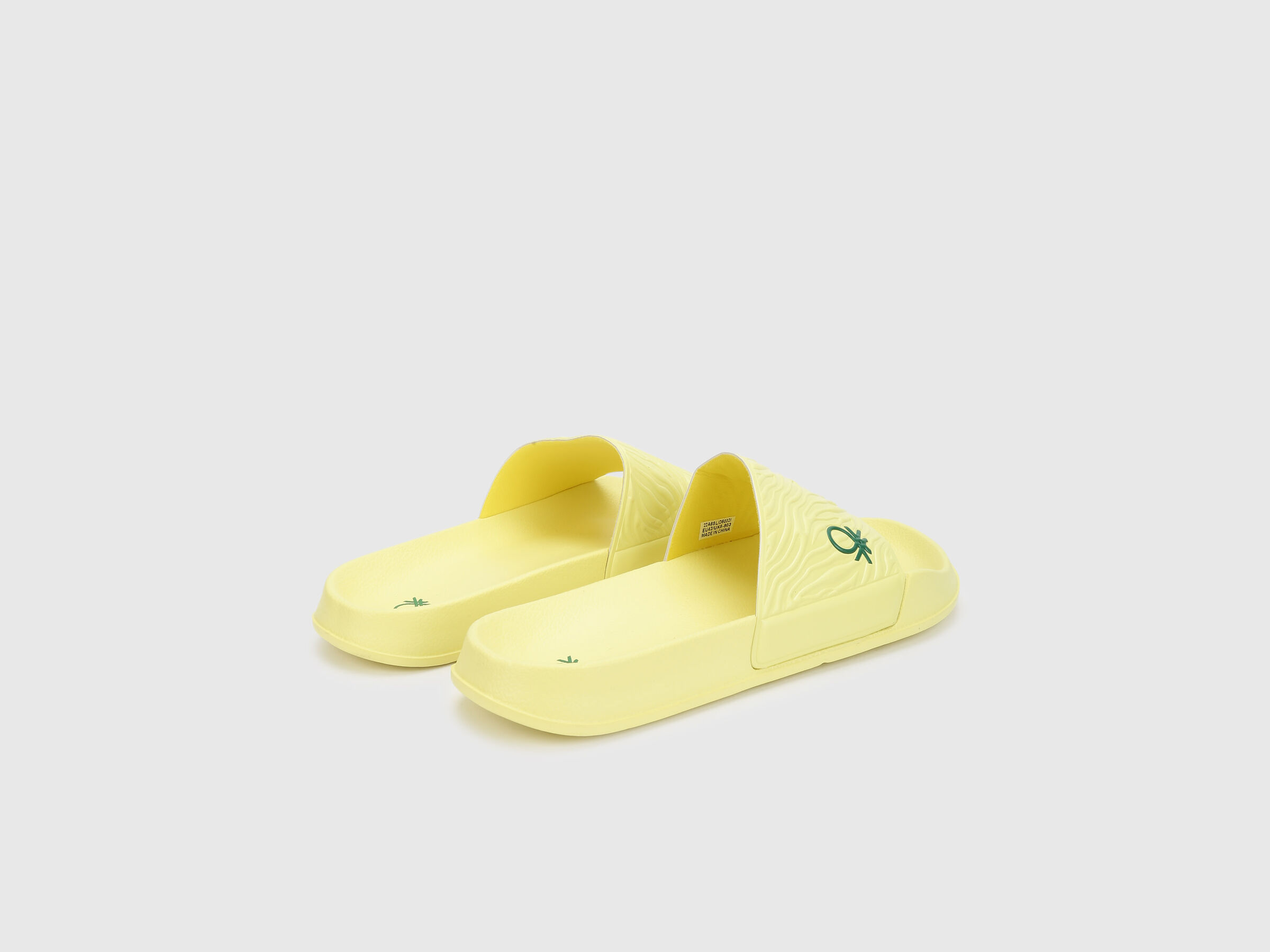 TEXTURED PU SLIDE image number 2