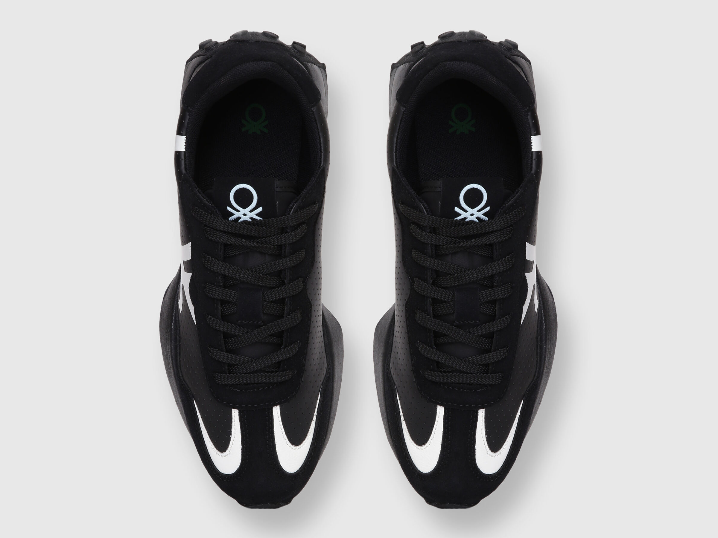 Classic Suede Sneaker image number 3