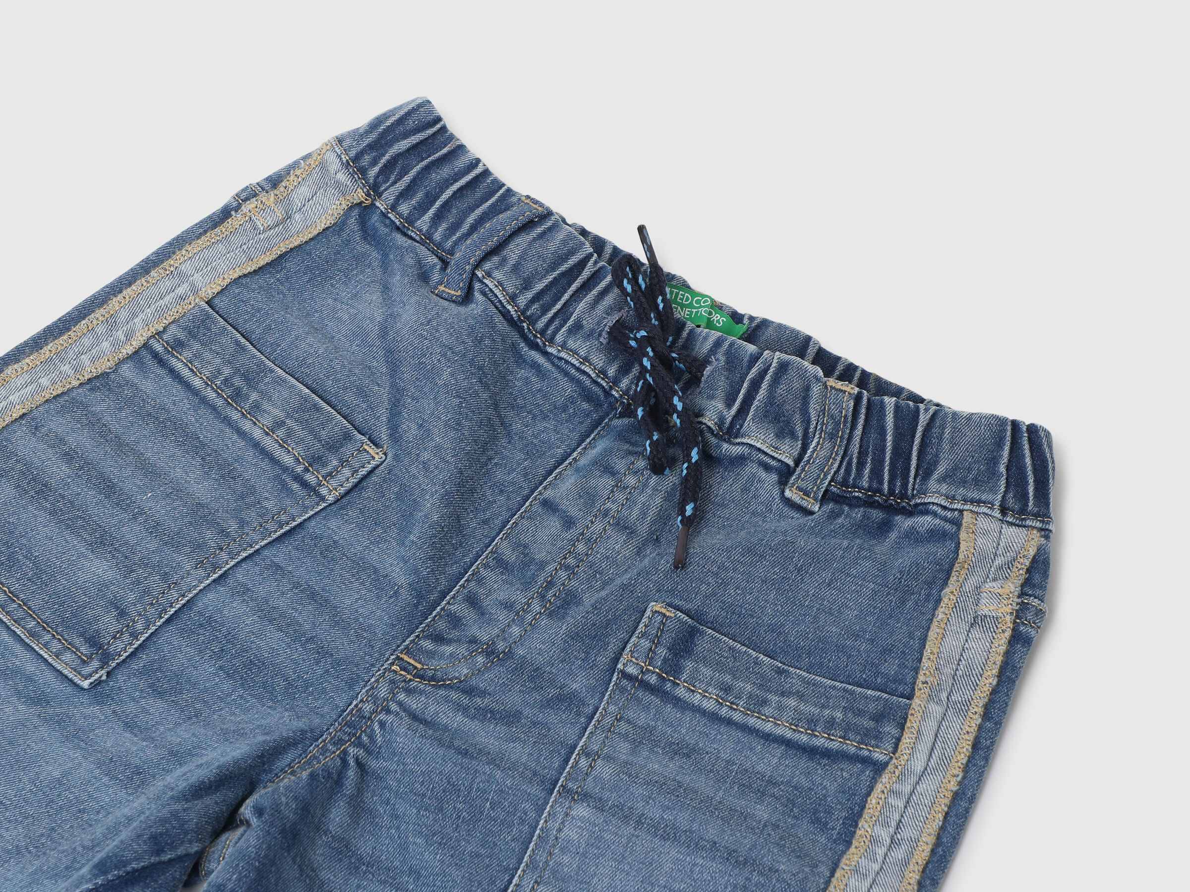 BAGGY JEANS WITH POCKETS & SIDE OVERLOCK image number 2