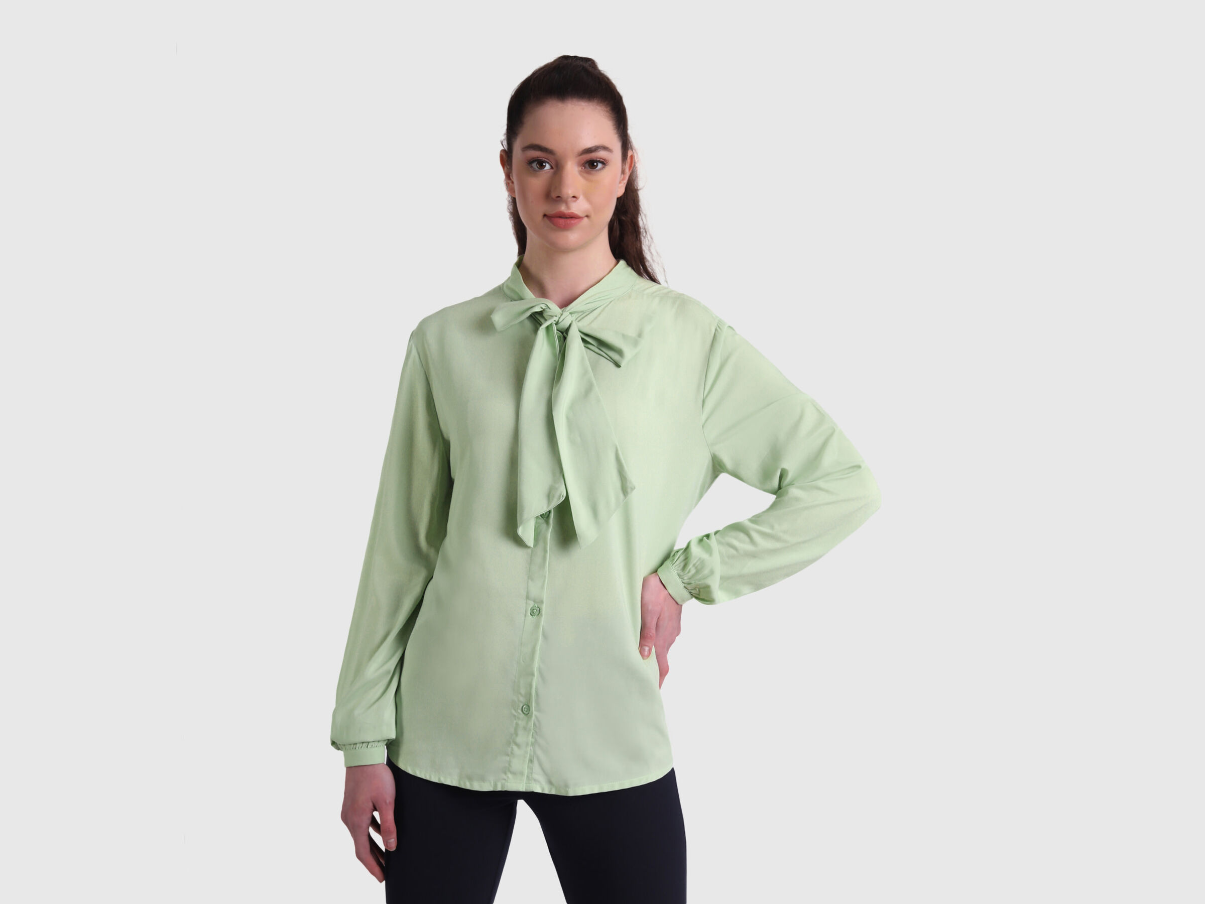 Full sleeved top with pussy bow image number 0