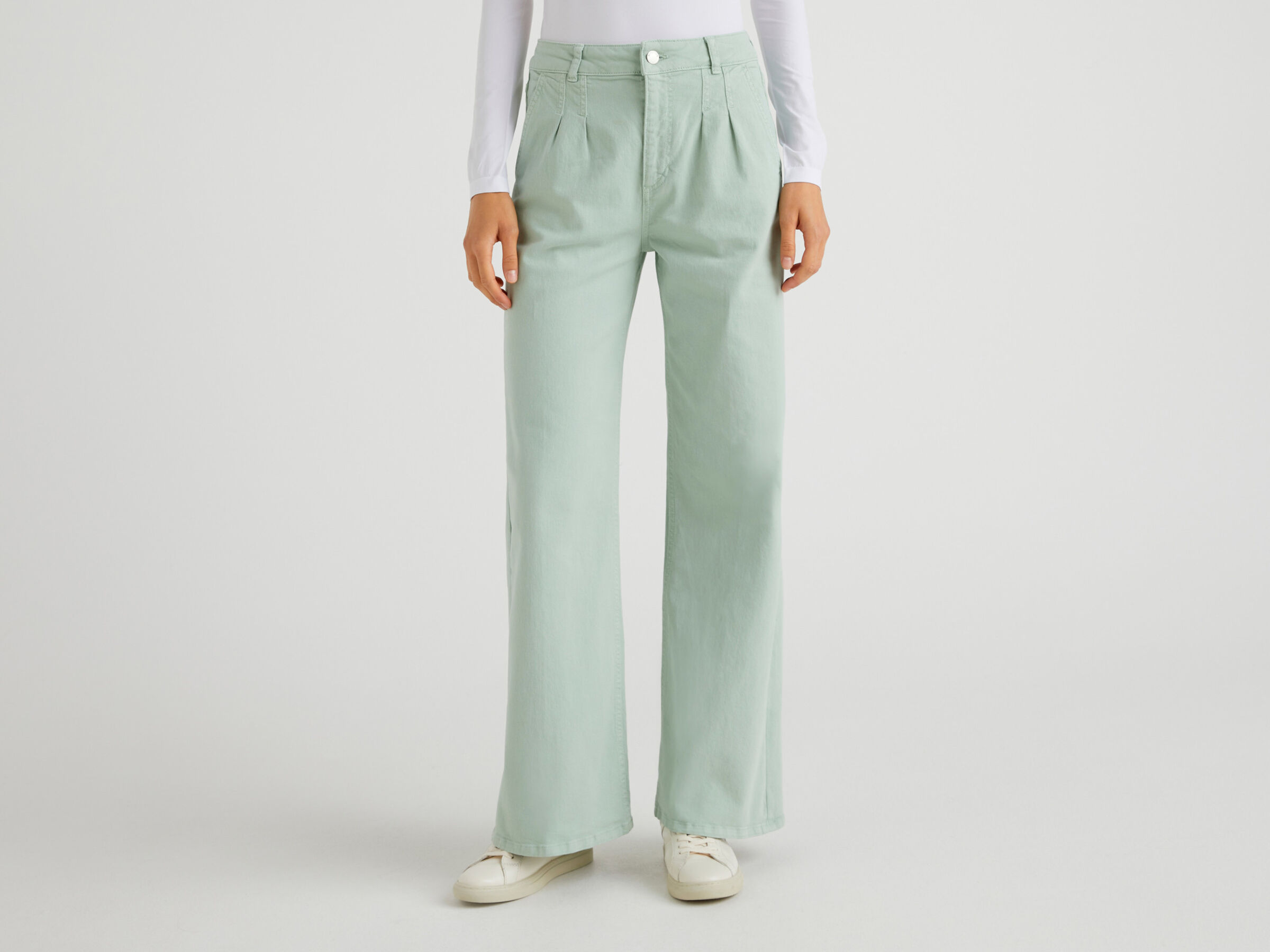 FLARED EASY DENIM WHITE image number 0