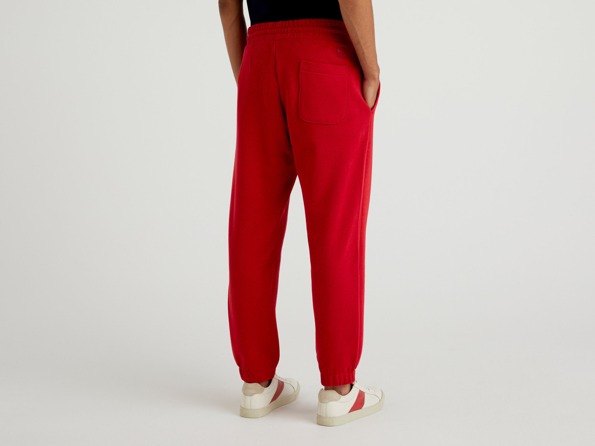 JOGGER image number 1