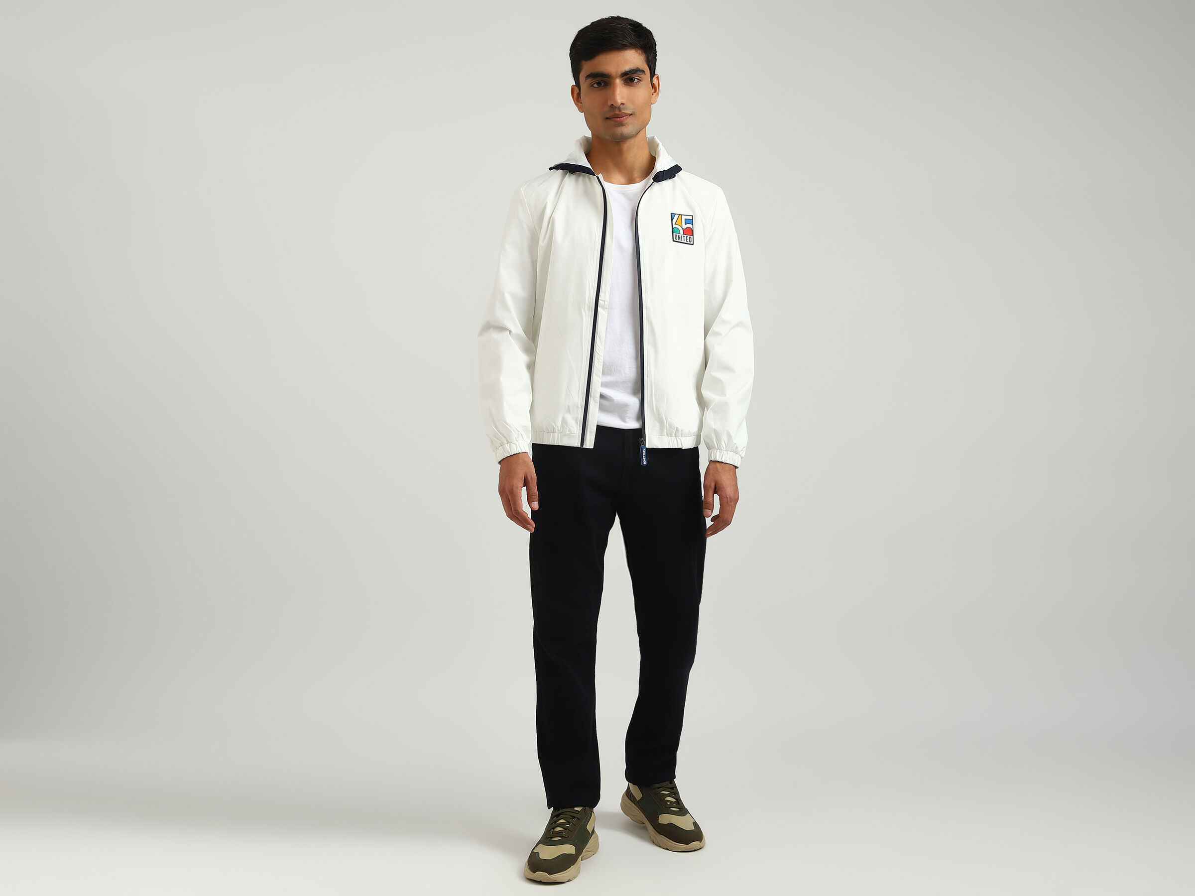 BRANDING LIGHTWEIGHT HOOD JACKET image number 3