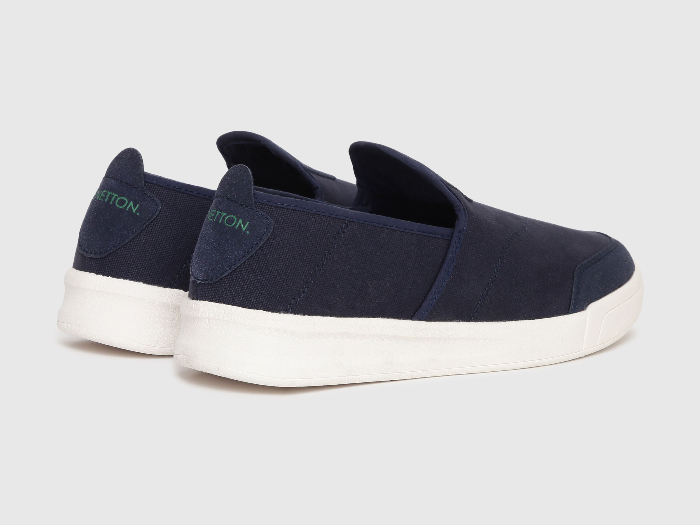 Classic Suede Black Sneakers image number 2