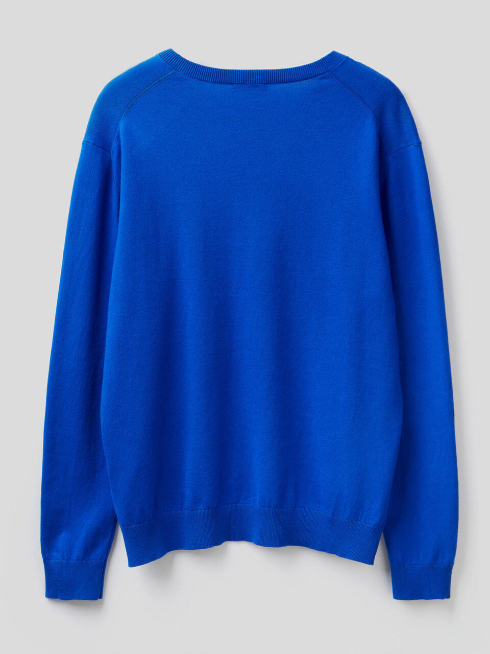 V-neck sweater in cotton blend image number 2