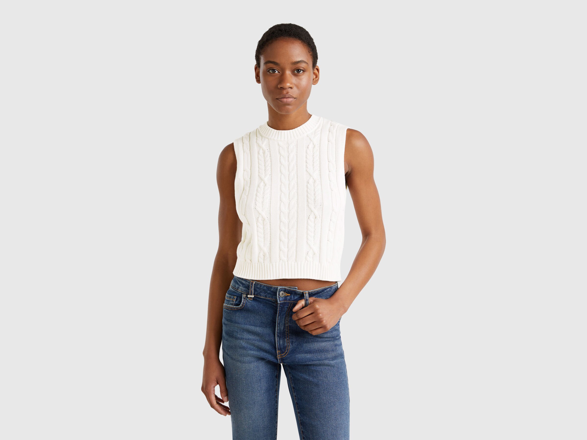 SLEEVELESS SWEATER Women image number 0
