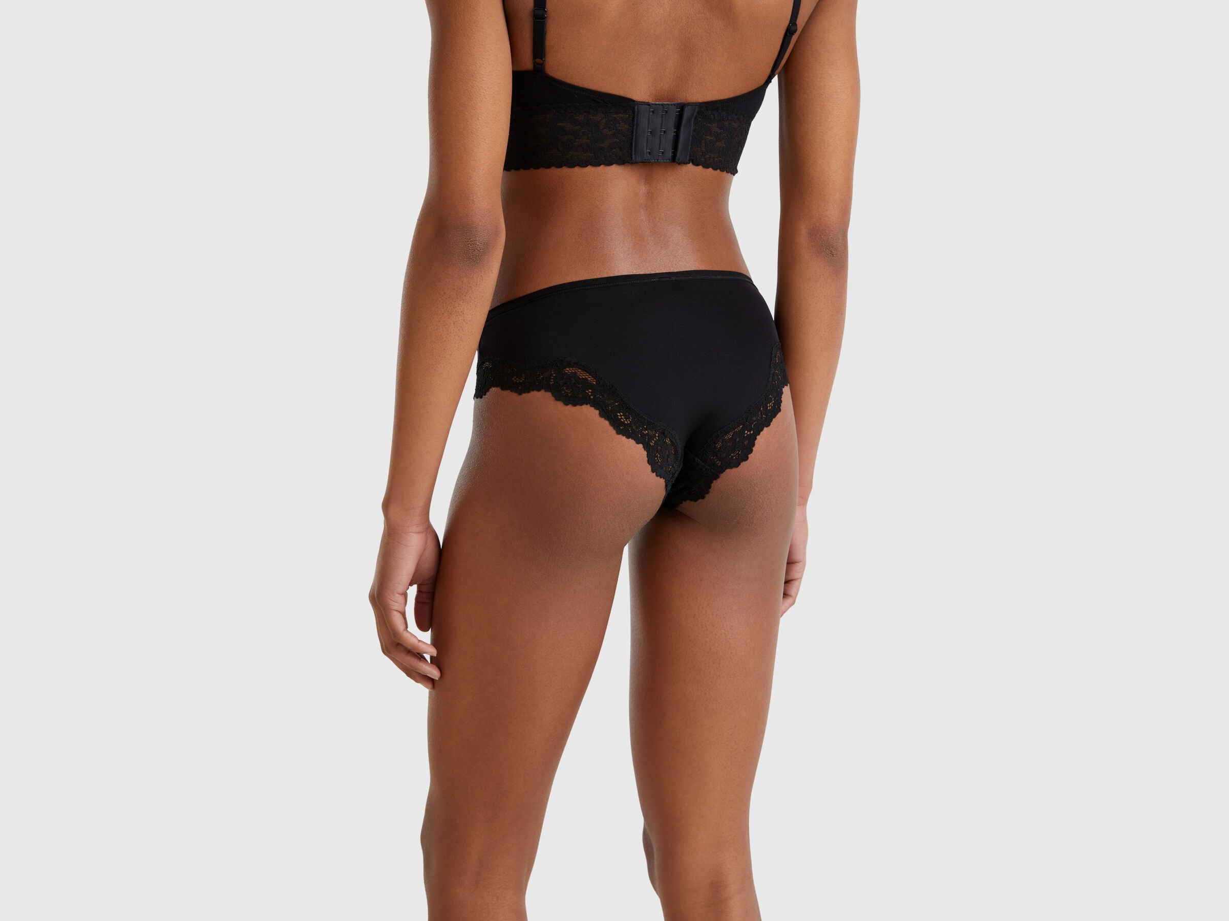 SLIP Women image number 1
