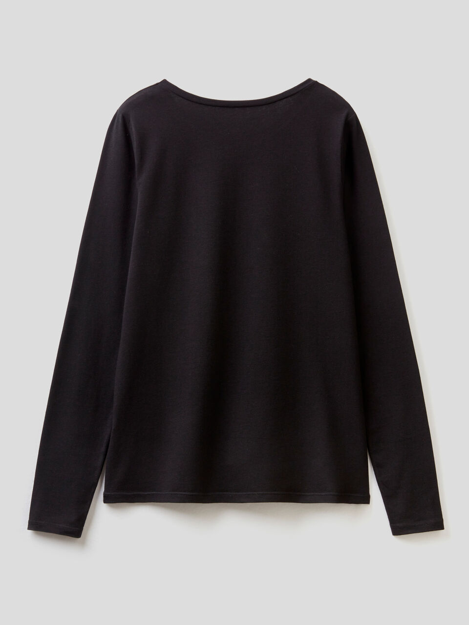 Long sleeve super stretch t-shirt image number 2