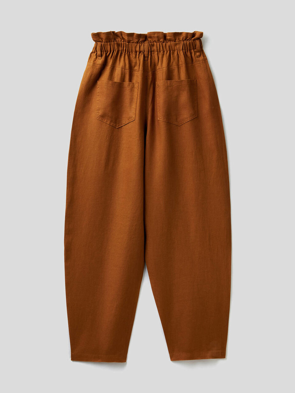 Trousers in pure linen with ruffled waist image number 2