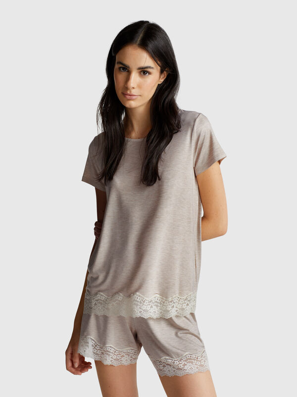 Short sleeve top with lace Women