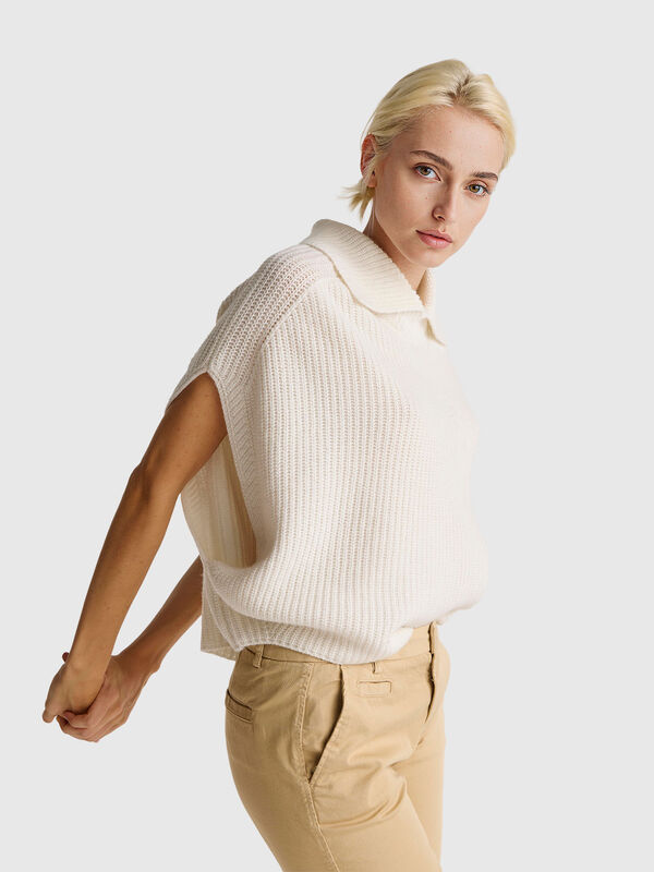 Cape with high collar Women