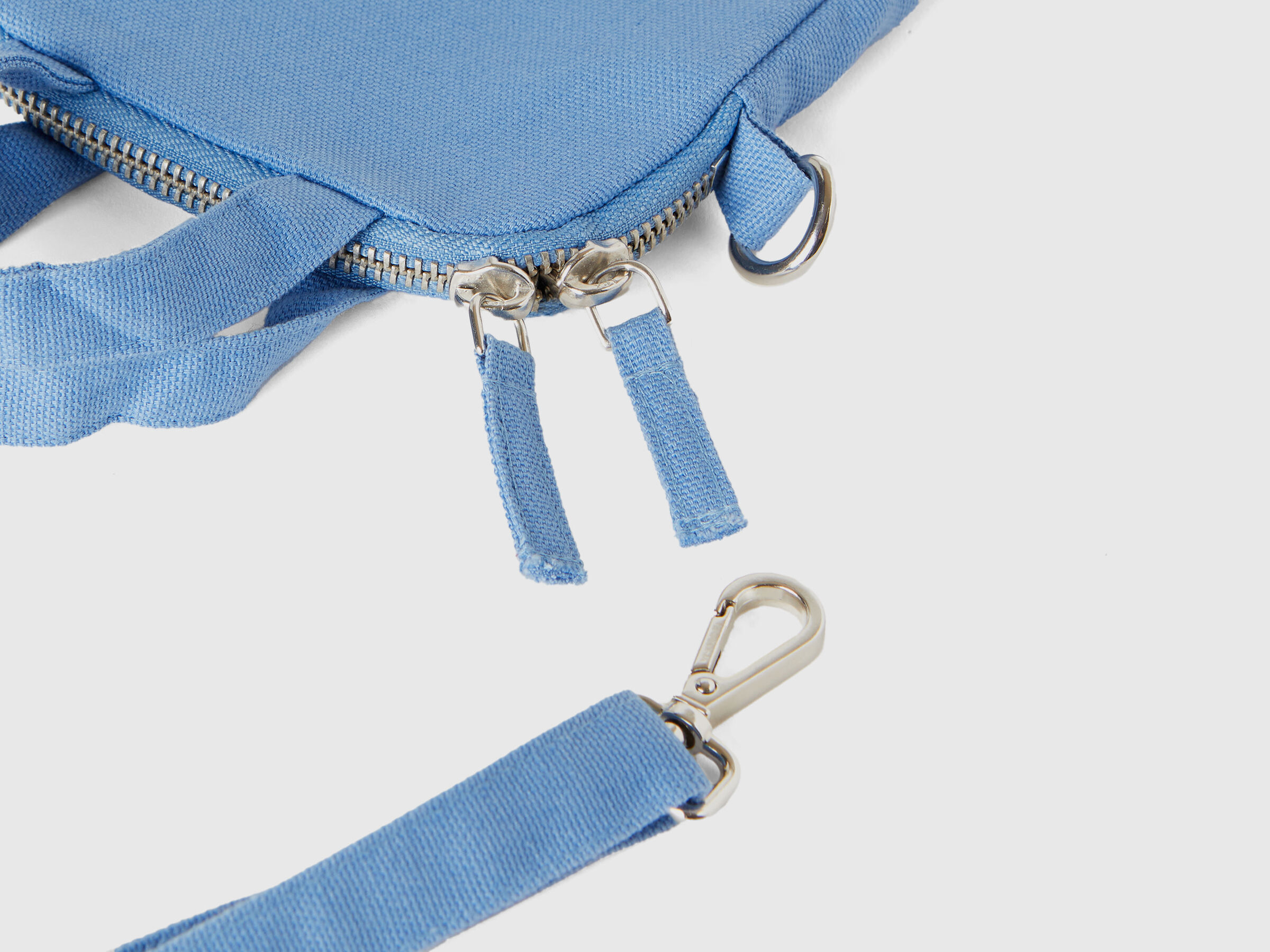Light blue cell phone holder in pure cotton image number 2