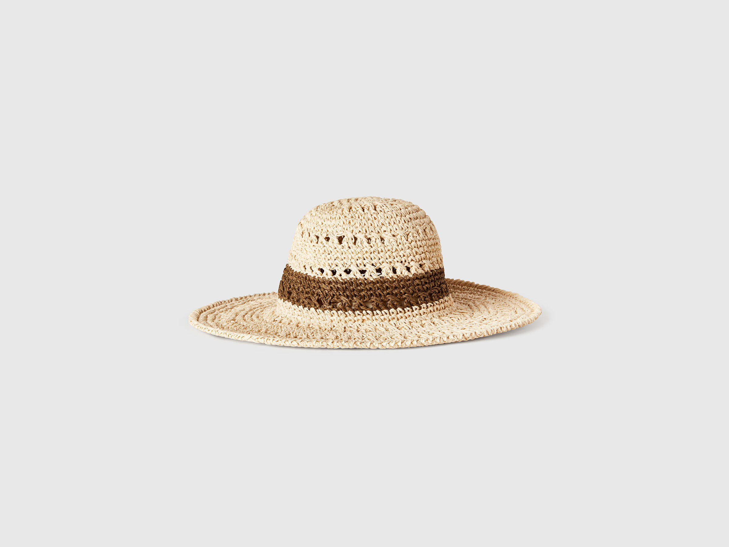 HAT Women image number 0
