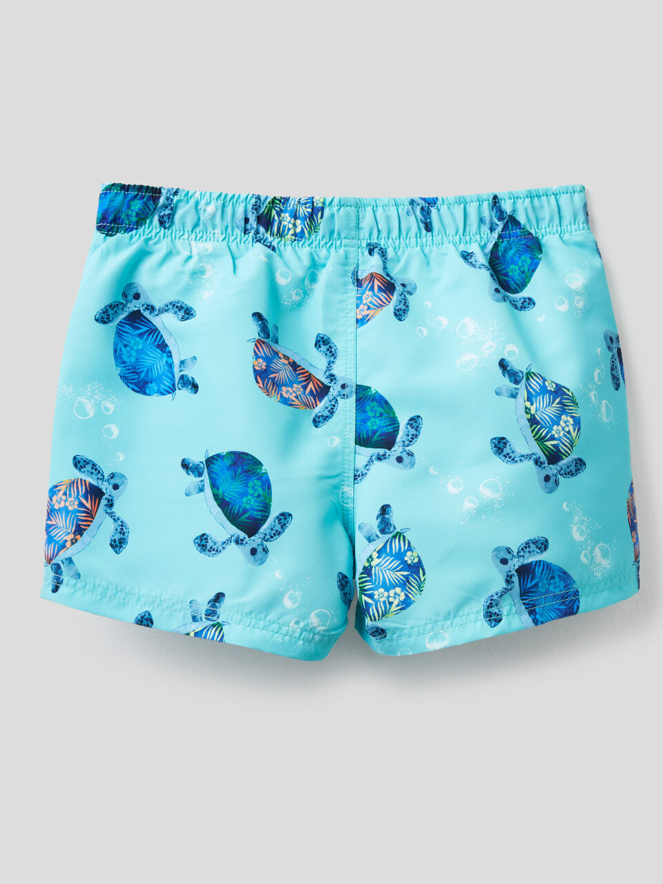 Swim trunks with pattern print image number 2