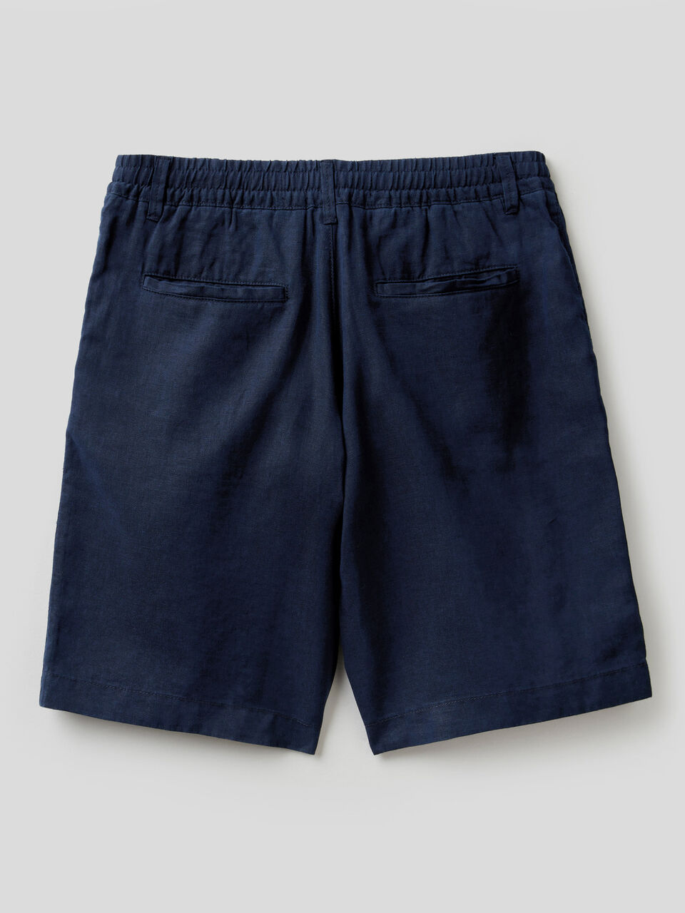 Bermudas in 100% linen image number 2