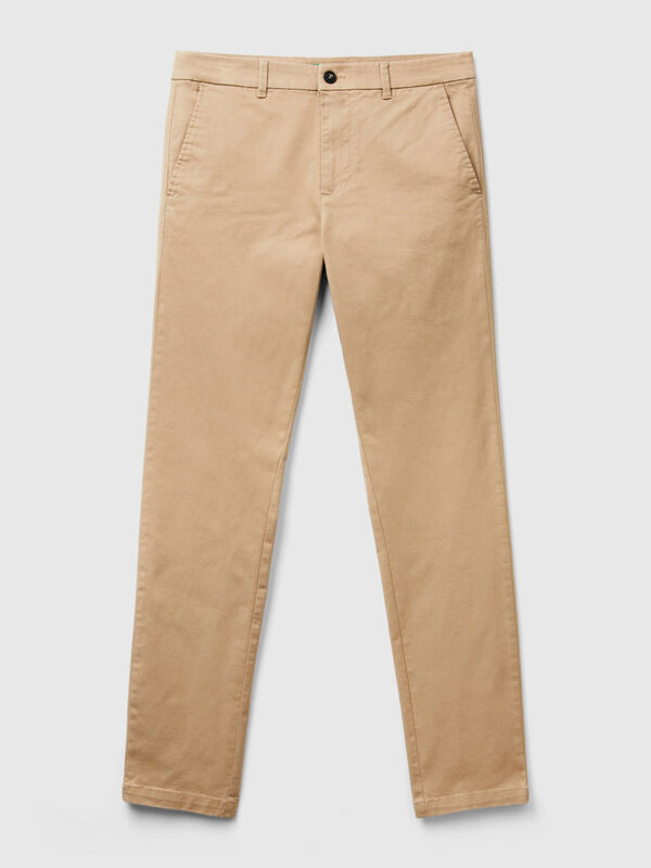 Slim fit chinos in stretch cotton Men