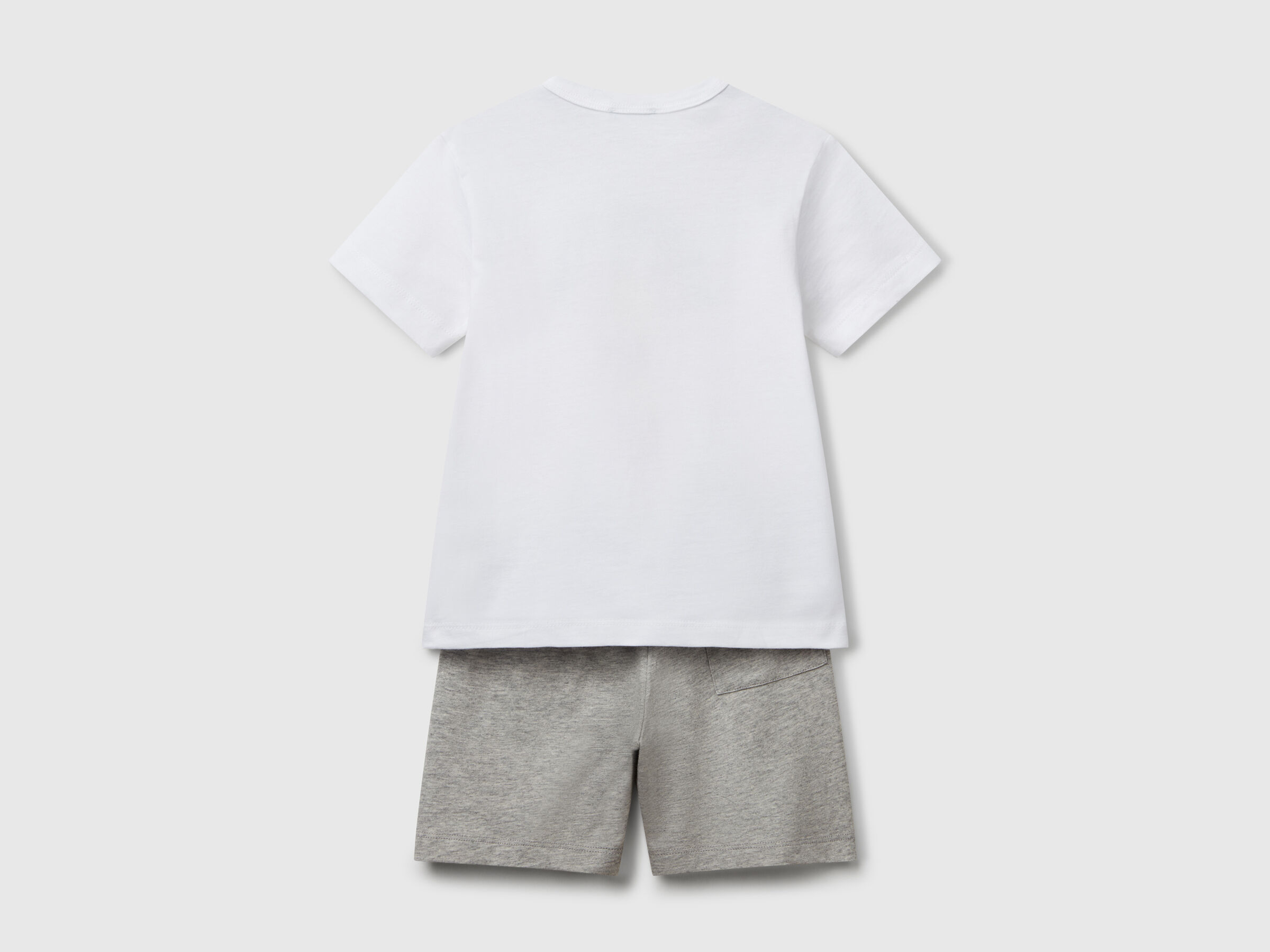 SET T-SHIRT+SHORTS Junior Boy image number 1