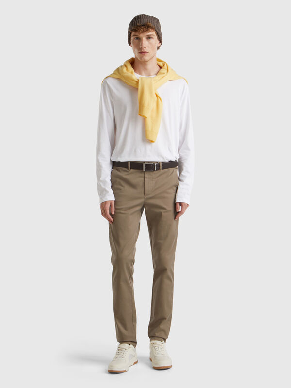 Slim fit chinos in stretch cotton Men