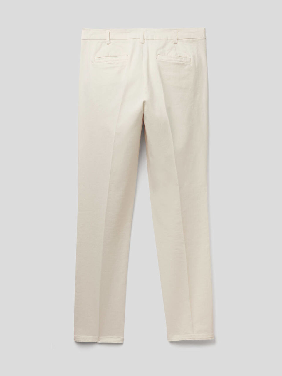 chinos cream