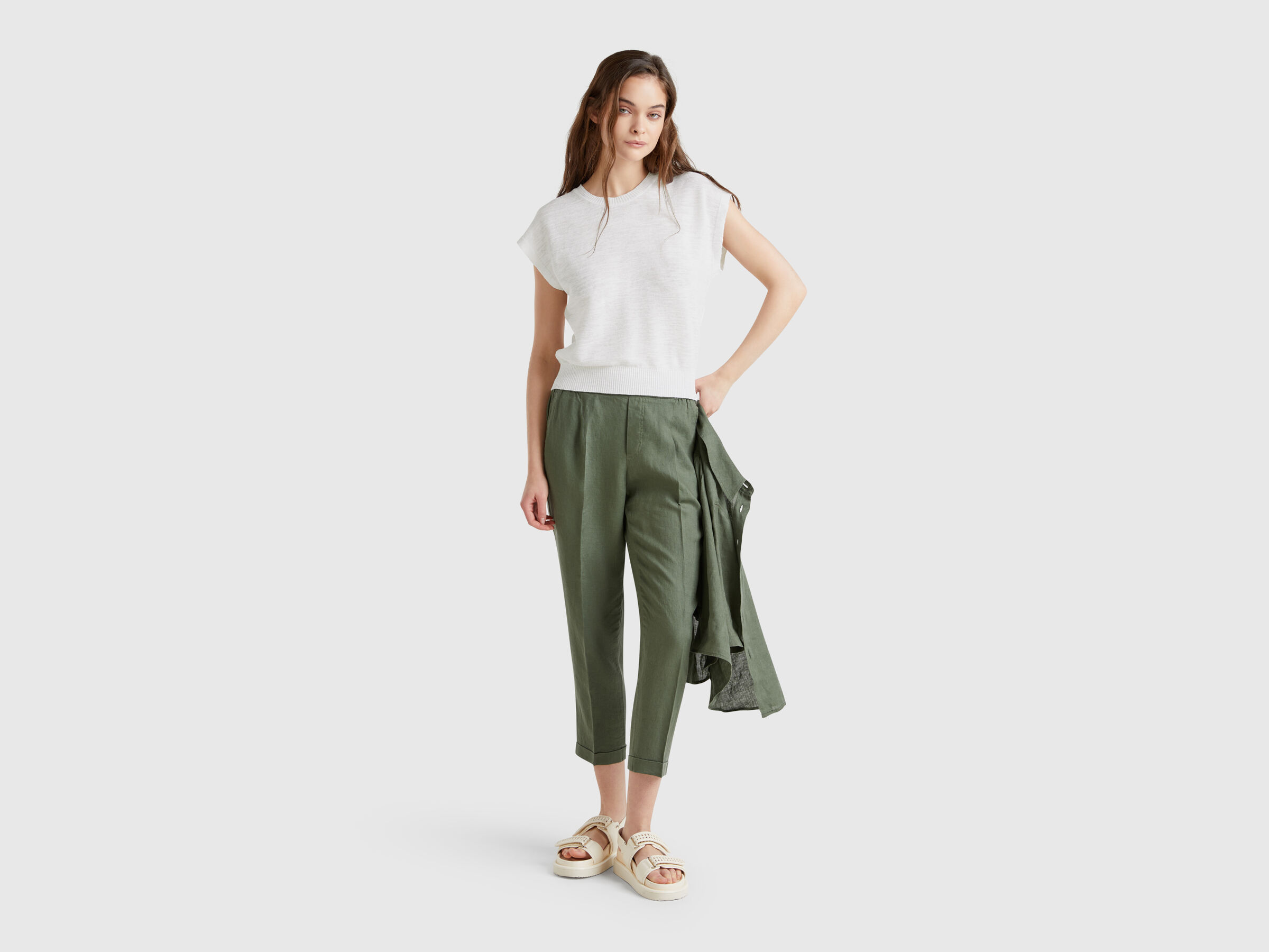 SLEEVELESS SWEATER Women image number 2
