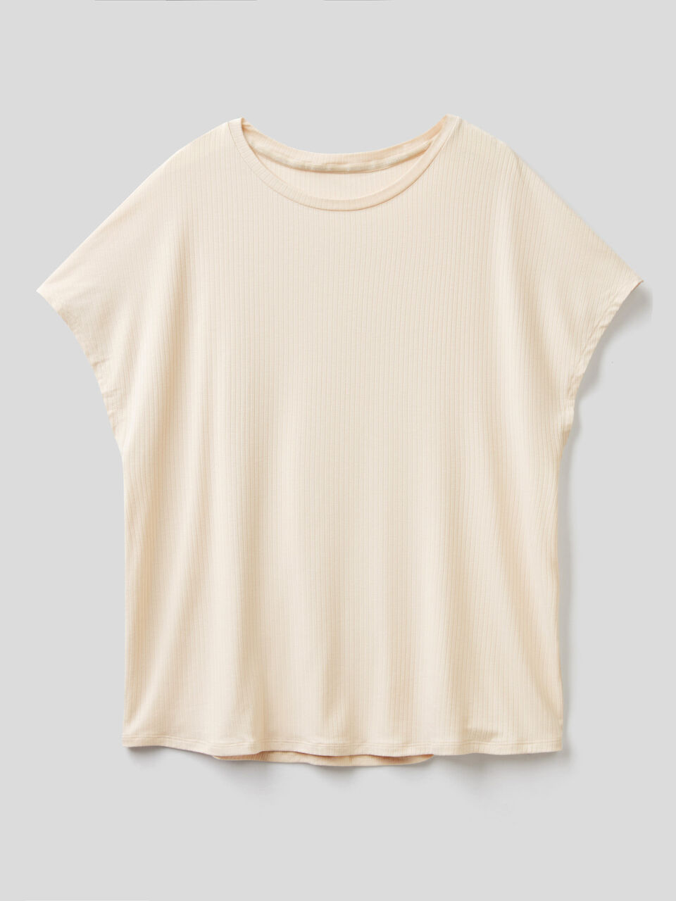 Flowy comfort fit t-shirt image number 1