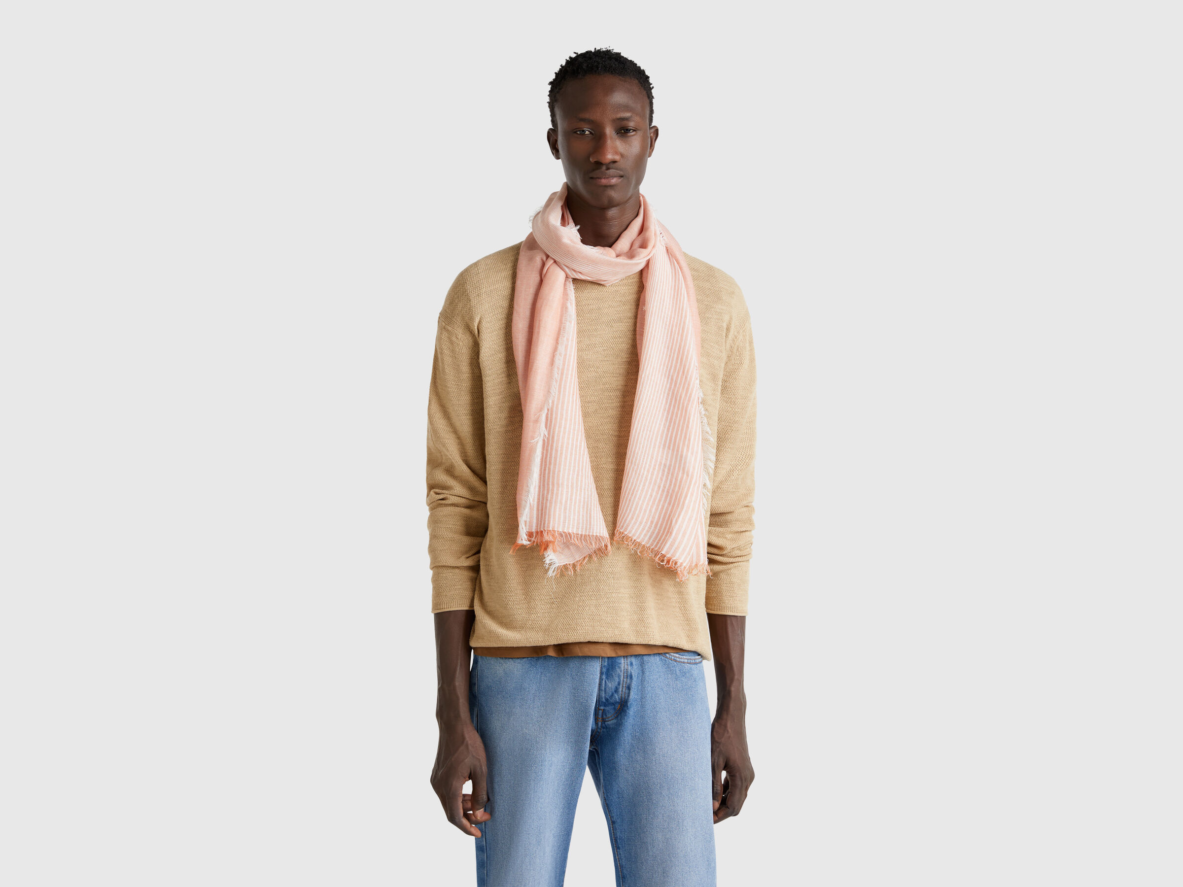 SCARF Men image number 1
