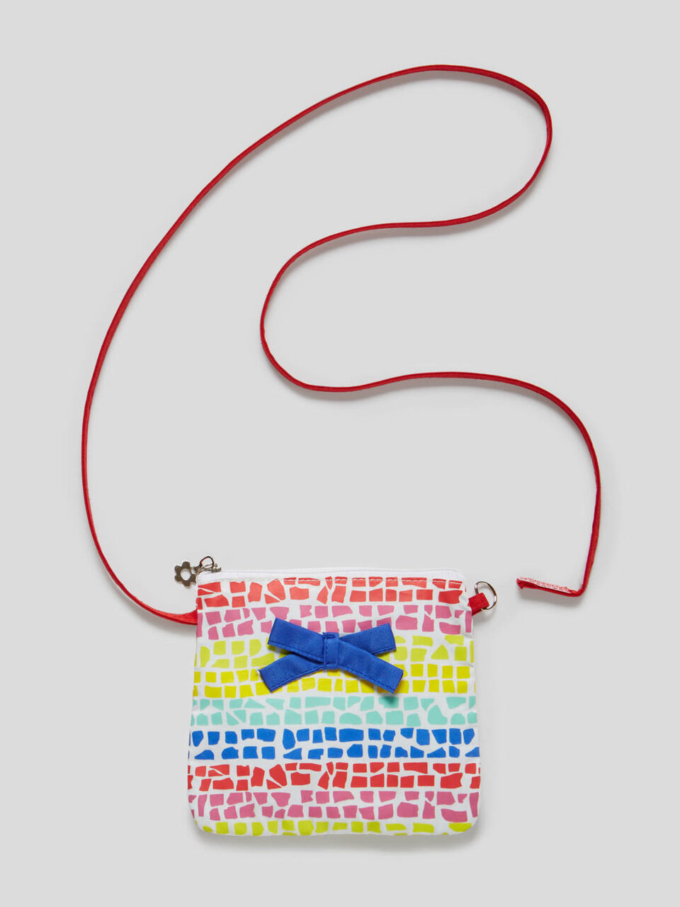 Patterned fabric shoulder bag image number 1