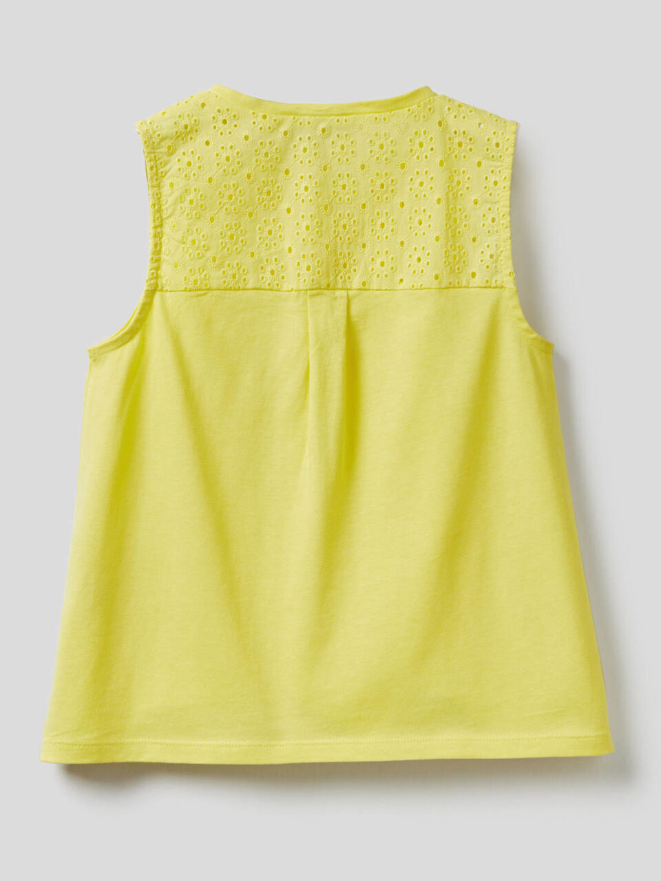 Sleeveless blouse in 100% cotton image number 2