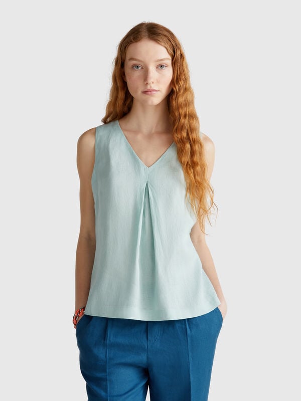 Sleeveless blouse in pure linen Women