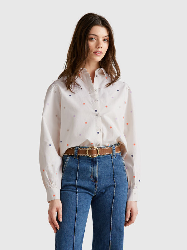 Shirt with flower embroidery Women