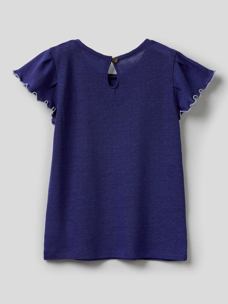 T-shirt with frill sleeve image number 2