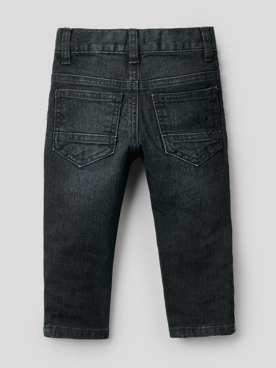 Worn look jeans in stretch cotton image number 2