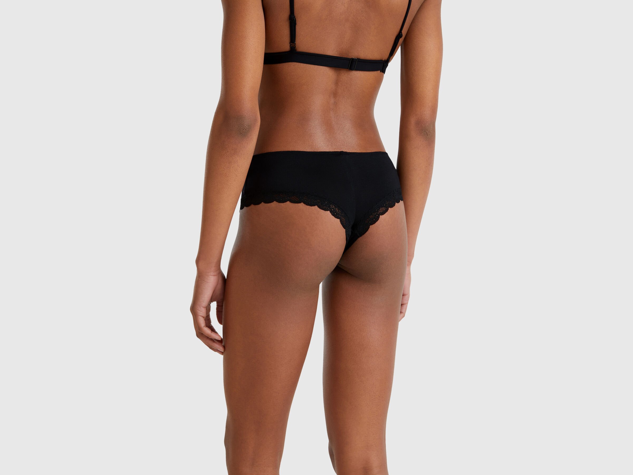 SLIP Women image number 1