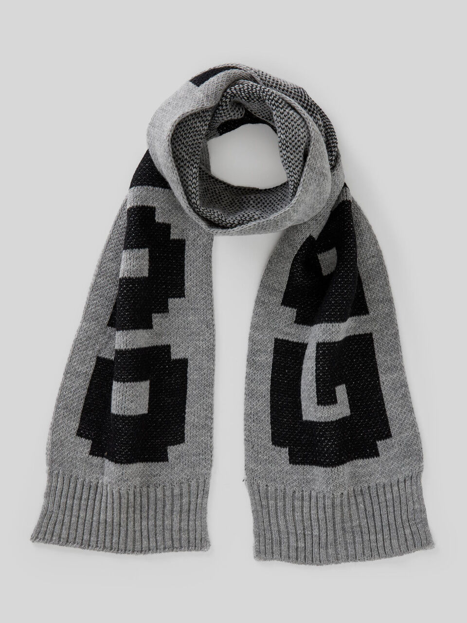 Knit scarf with writing image number 1