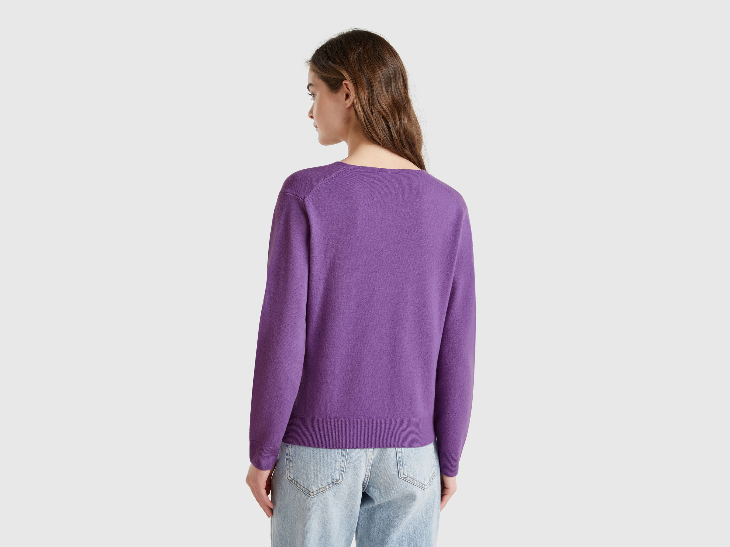 V NECK SWEATER L/S Women image number 1