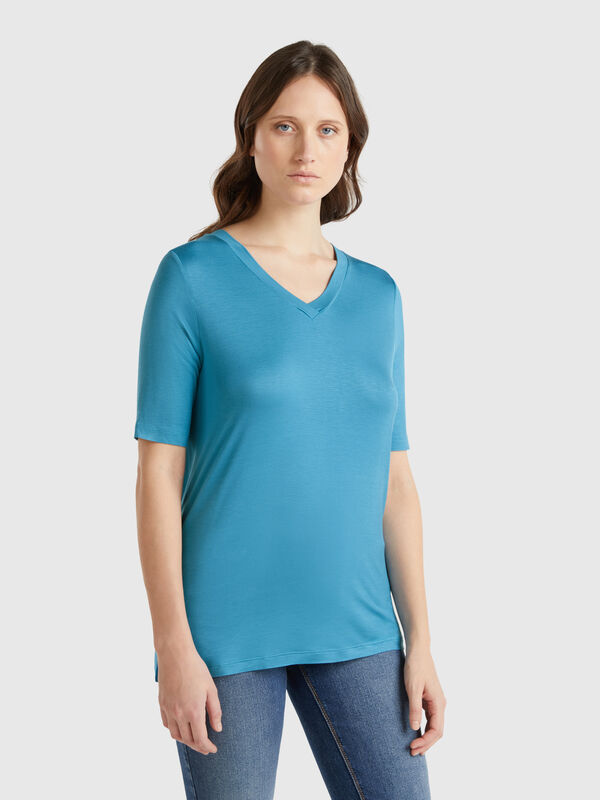 V-neck t-shirt in stretch viscose Women