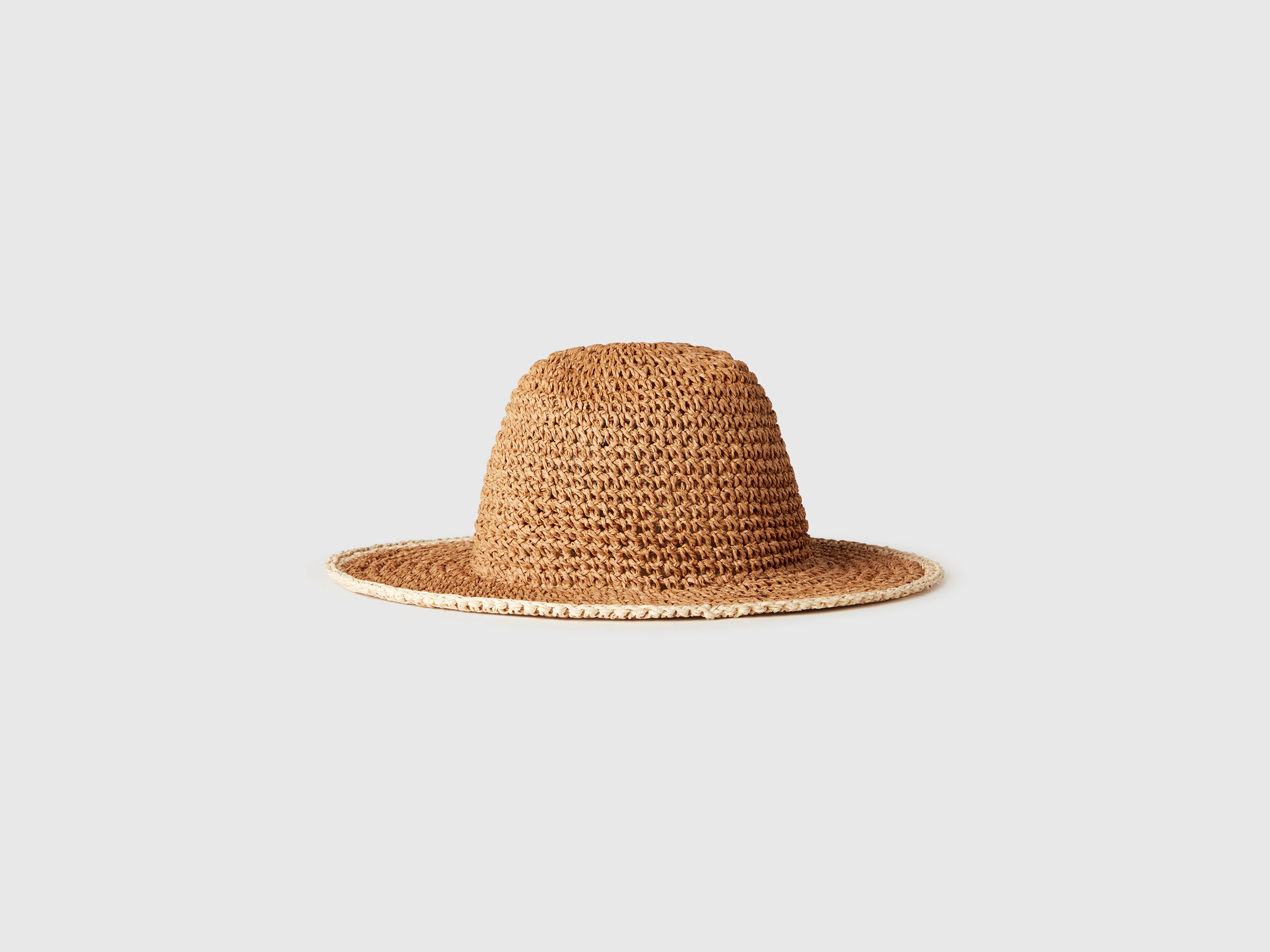 HAT Women image number 1