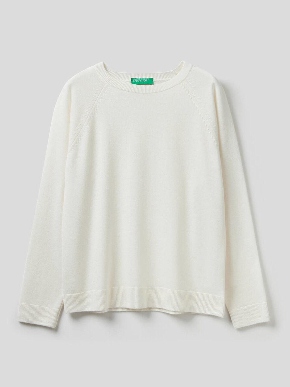 Crew neck sweater in cashmere and wool blend image number 1