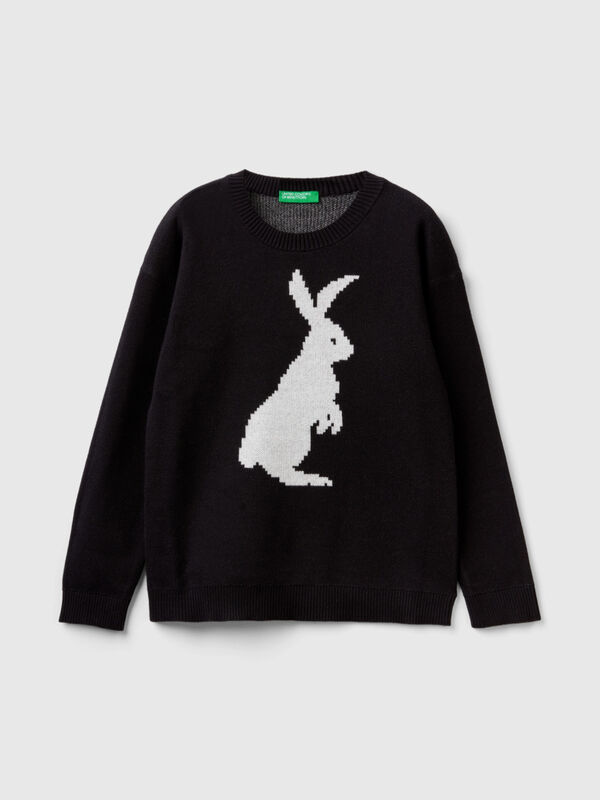 Sweater with bunny design