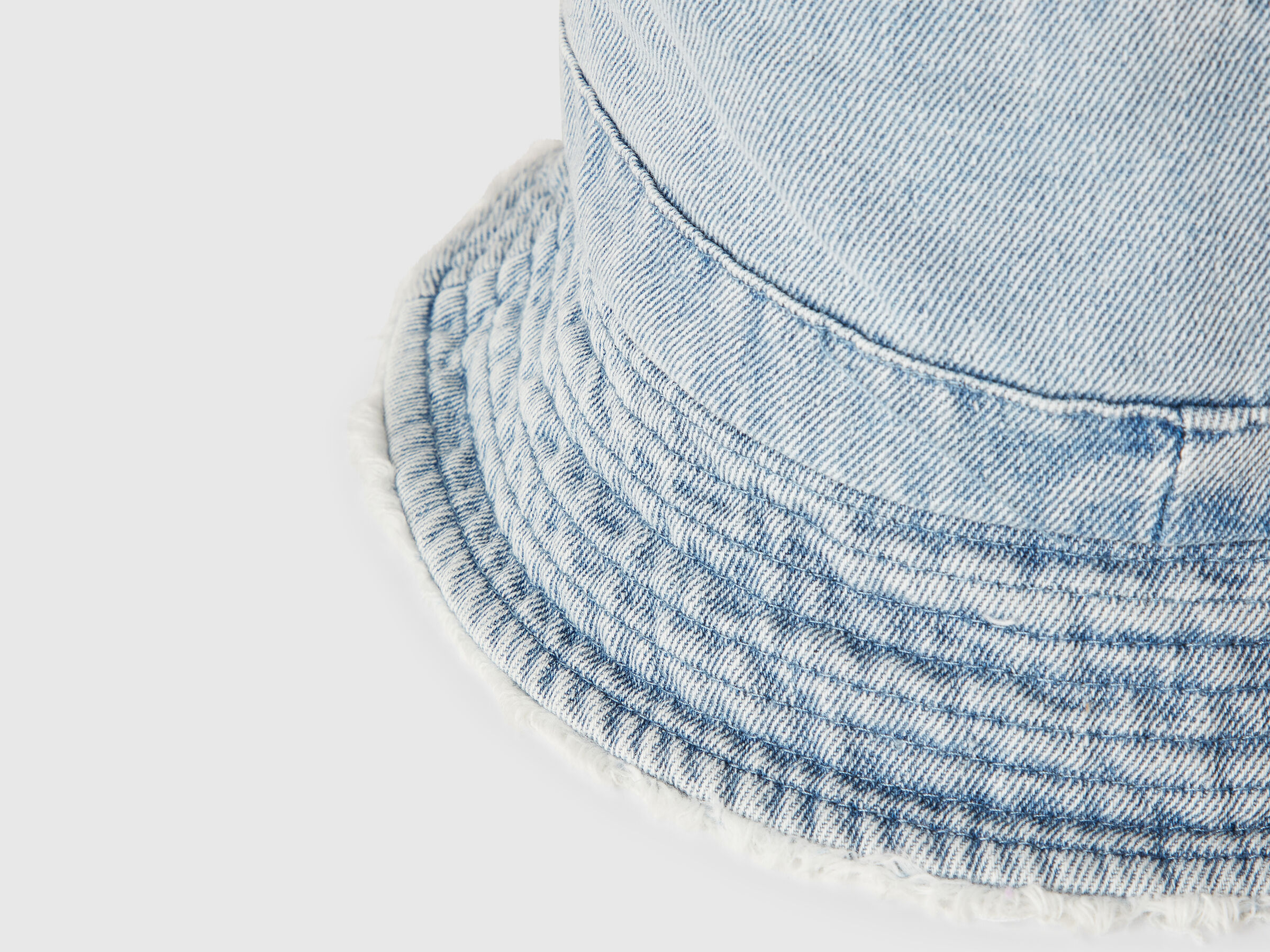 HAT Junior Girl image number 2