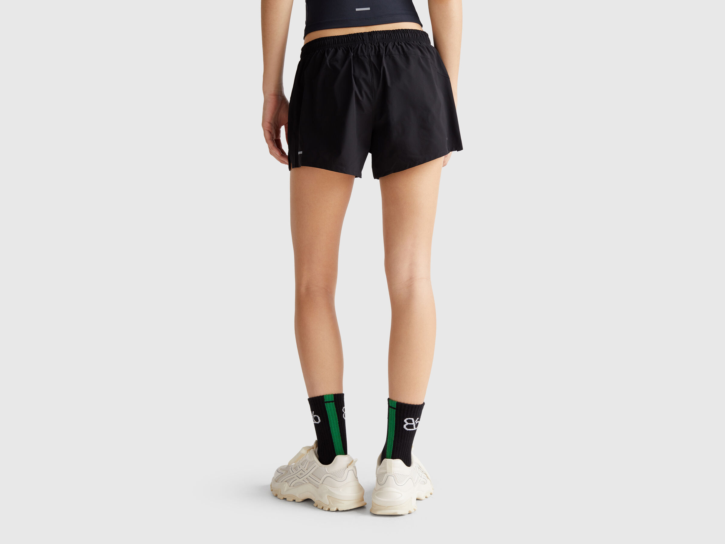 SHORTS Women image number 1