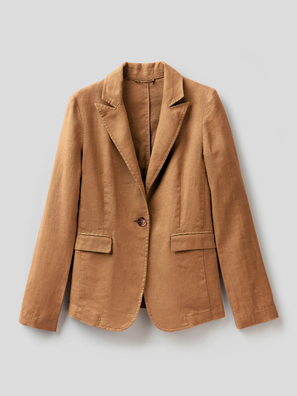 Waisted blazer in 100% linen image number 1