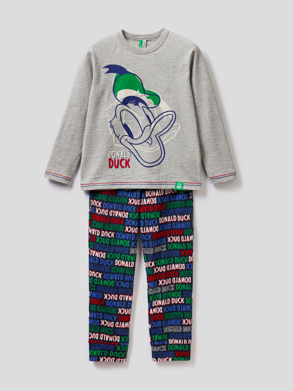Donald Duck pyjamas image number 1