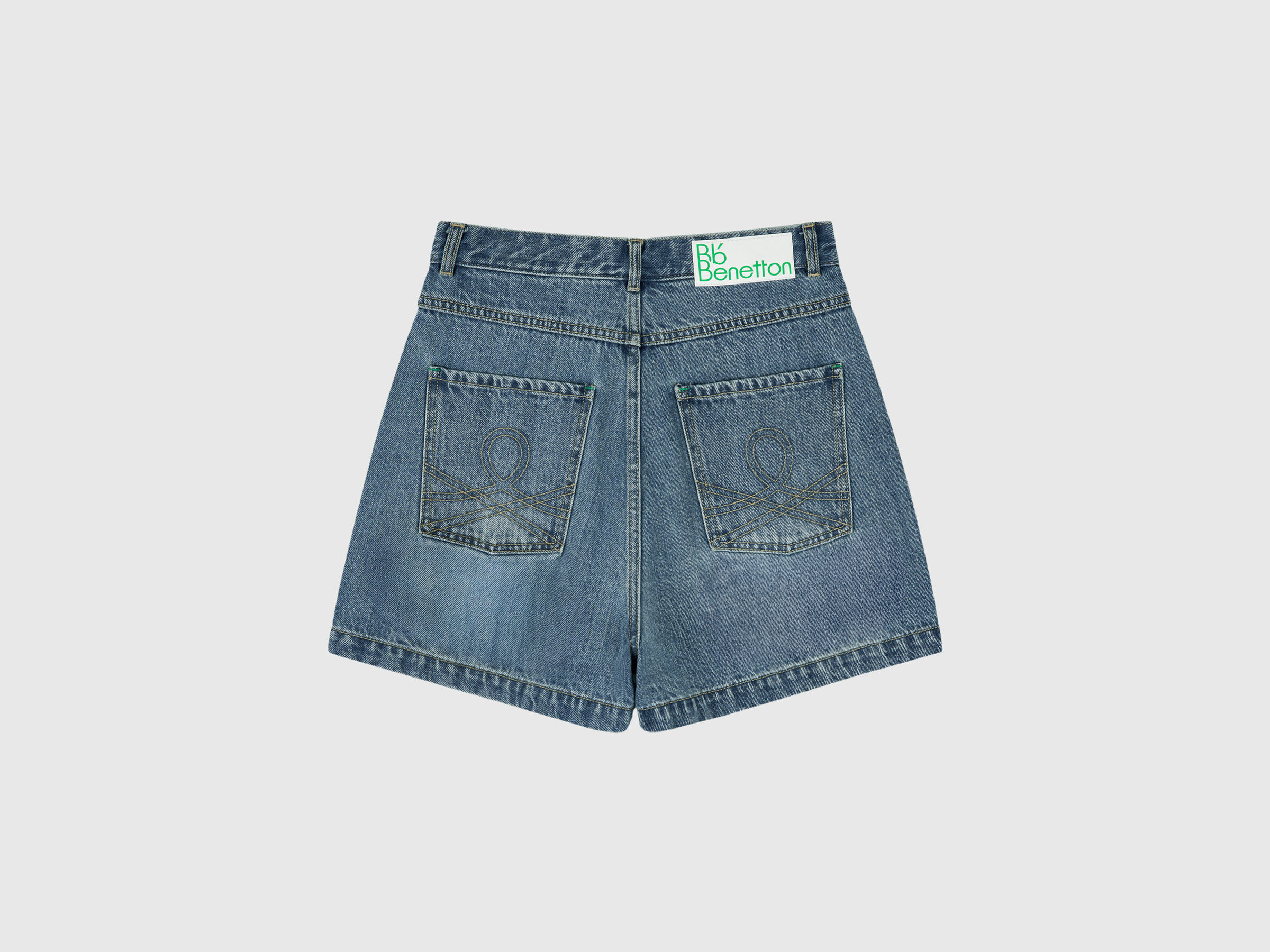 SHORTS Women image number 6