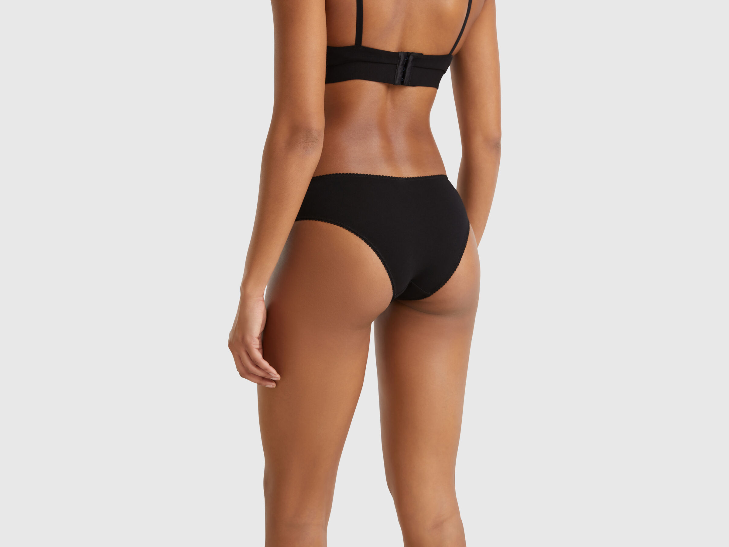 SLIP Women image number 1