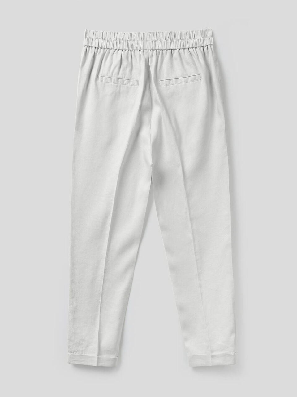 Cropped trousers in 100% linen image number 2